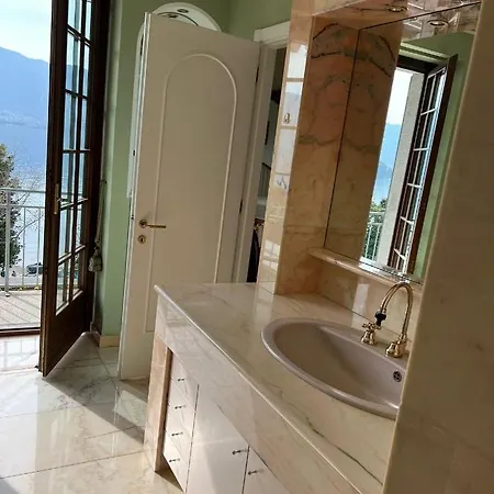 Residenza Le Magnolie بيت ضيافة فيربانيا